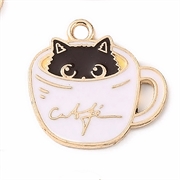 Vedhæng. Kattekilling i kaffekop. Emaljeret. 19 mm